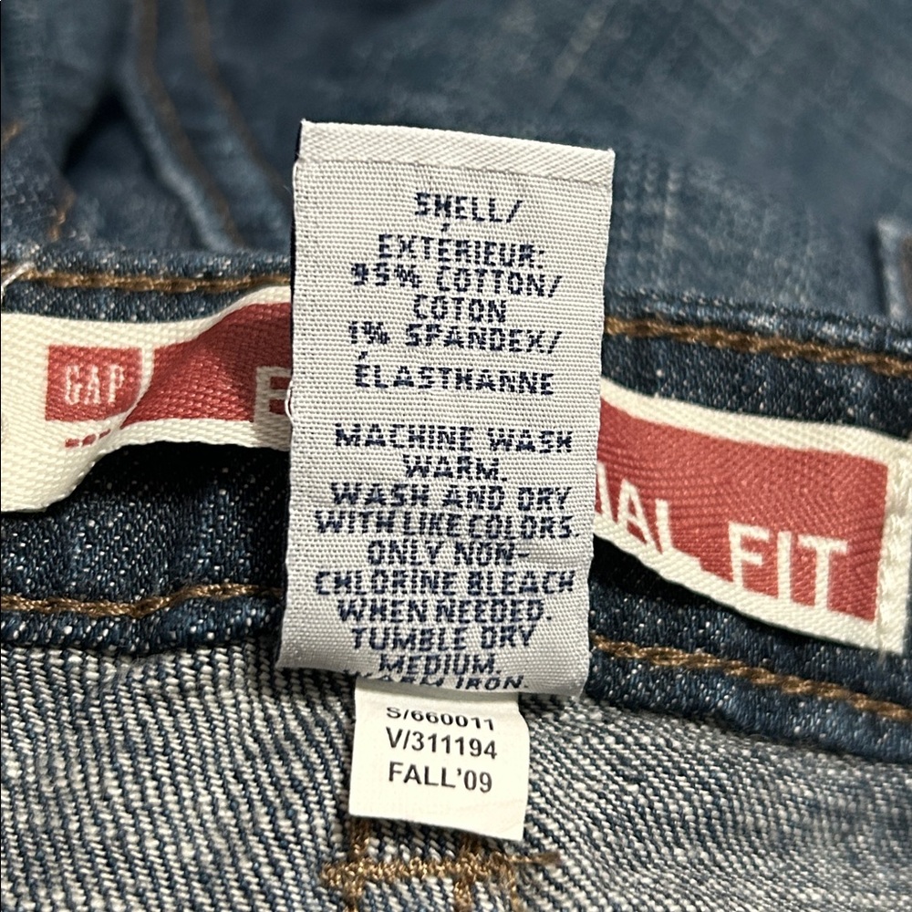 GAP Essential Fit Jeans - 10R - Picture 9 of 9